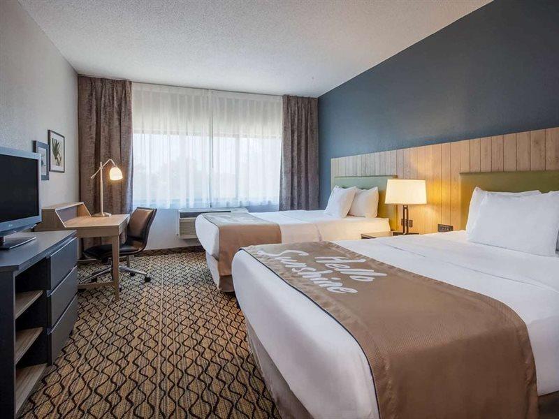 Days Inn & Suites By Wyndham Rochester Hills Mi Ngoại thất bức ảnh