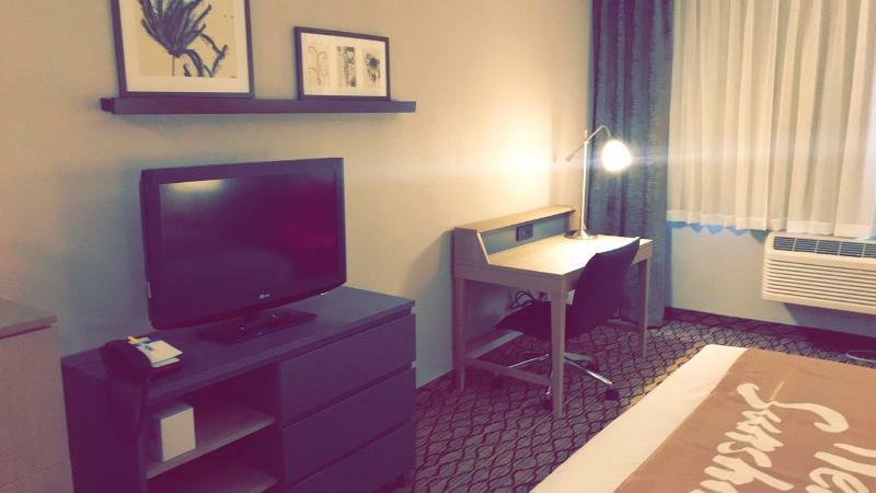 Days Inn & Suites By Wyndham Rochester Hills Mi Ngoại thất bức ảnh